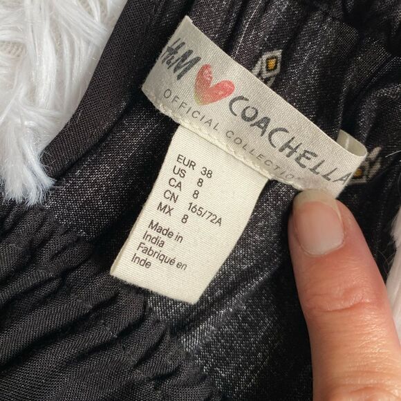 H&M Coachella Shorts Romper Black Aztec Elastic Waist Tie Neck Pockets Viscose 8 - Picture 10 of 11